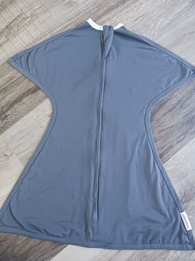 NEW Sleeping Baby 4-8mo Small Swaddle